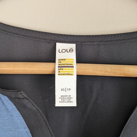 Lolë blue colour block long-sleeve v-neck shirt, size XS - Picture 3 of 6